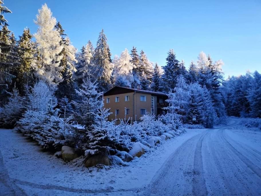 Horska Chata Ziaranka Liptovský Mikuláš Buitenkant foto